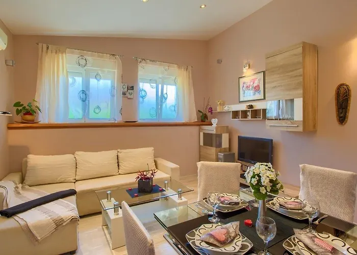 House Michelle * Šišan