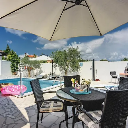 House Michelle Holiday home *